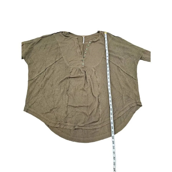 Free People LEO HENLEY TEE IN ARMY Sz S - Picture 10 of 11